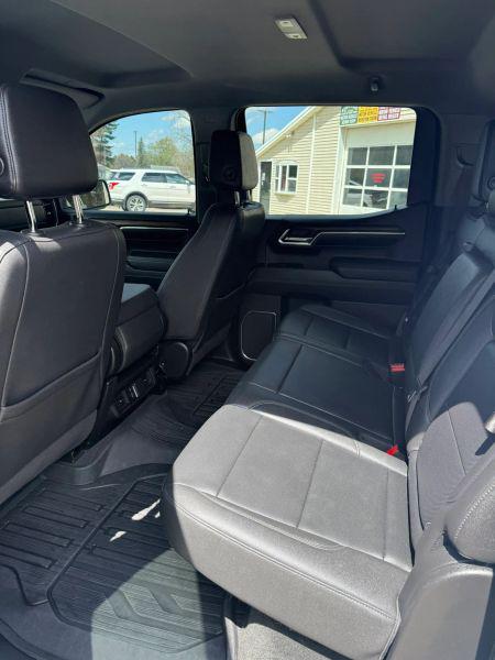 2023 GMC Sierra 1500 4WD Crew Cab Short Box SLT