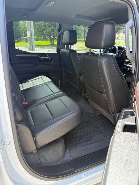 2023 GMC Sierra 1500 4WD Crew Cab Short Box SLT