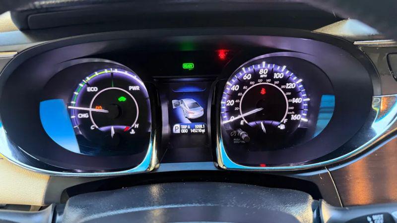 2013 Toyota Avalon Hybrid XLE Premium