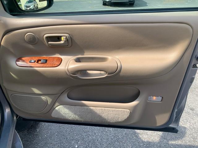 2002 Toyota Tundra LTD V8