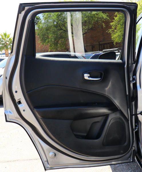 2020 Jeep Compass Altitude FWD