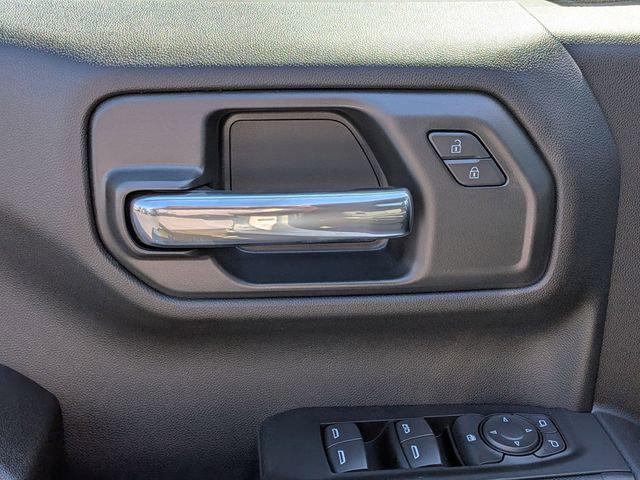 2026 Chevrolet Silverado 1500 4WD Crew Cab Short Bed Custom