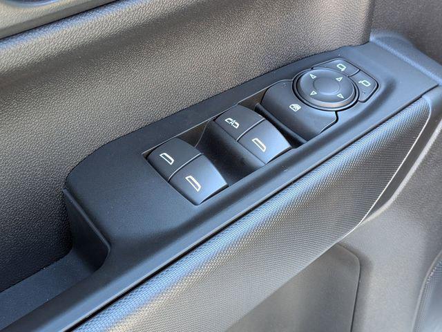 2026 Chevrolet Silverado 1500 4WD Crew Cab Short Bed Custom