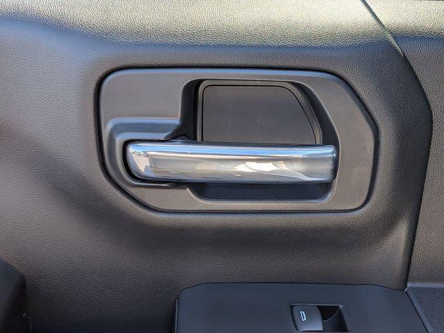 2026 Chevrolet Silverado 1500 4WD Crew Cab Short Bed Custom