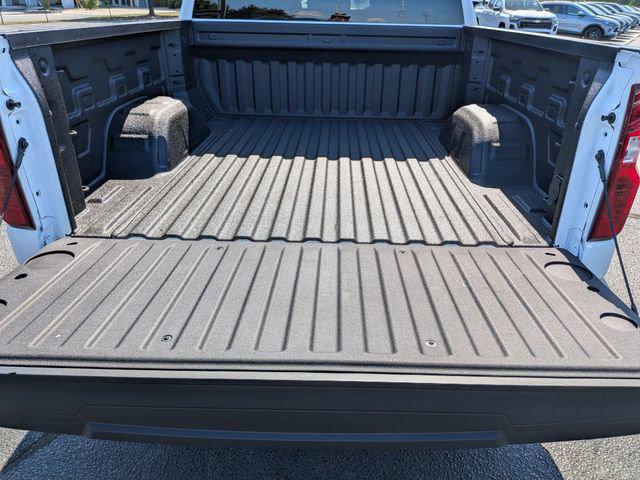 2026 Chevrolet Silverado 1500 4WD Crew Cab Short Bed Custom