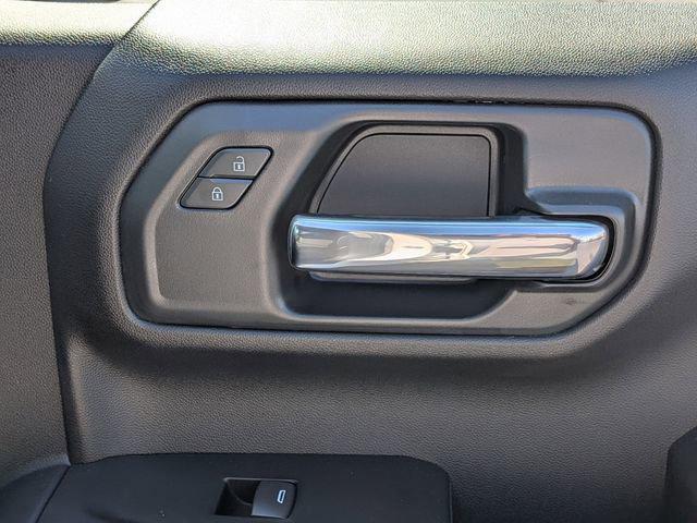 2026 Chevrolet Silverado 1500 4WD Crew Cab Short Bed Custom