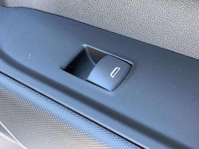 2026 Chevrolet Silverado 1500 4WD Crew Cab Short Bed Custom