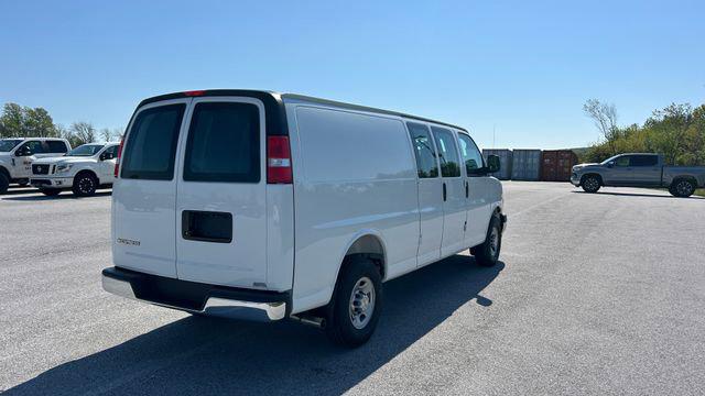 2026 Chevrolet Express Cargo Van 3500 Extended Wheelbase, WT, RWD