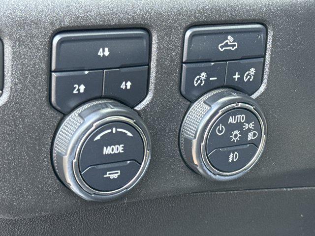 2024 Chevrolet Silverado 2500HD 4WD Crew Cab Standard Bed LT