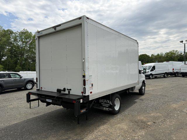 2027 Ford E-Series Cutaway E-350 DRW 158" WB
