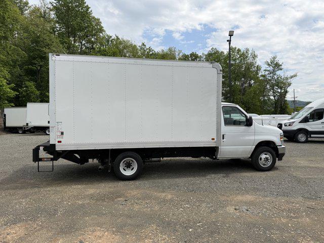 2027 Ford E-Series Cutaway E-350 DRW 158" WB