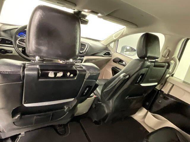 2022 Chrysler Pacifica Touring L