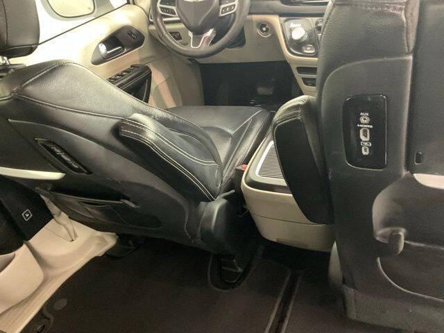 2022 Chrysler Pacifica Touring L