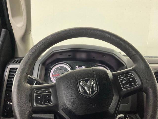 2018 Ram 1500 Express Crew Cab 4x2 57 Box