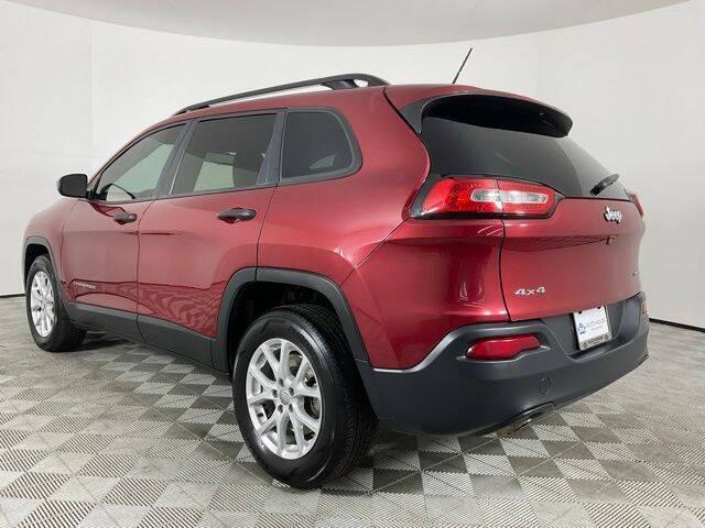 2016 Jeep Cherokee Sport