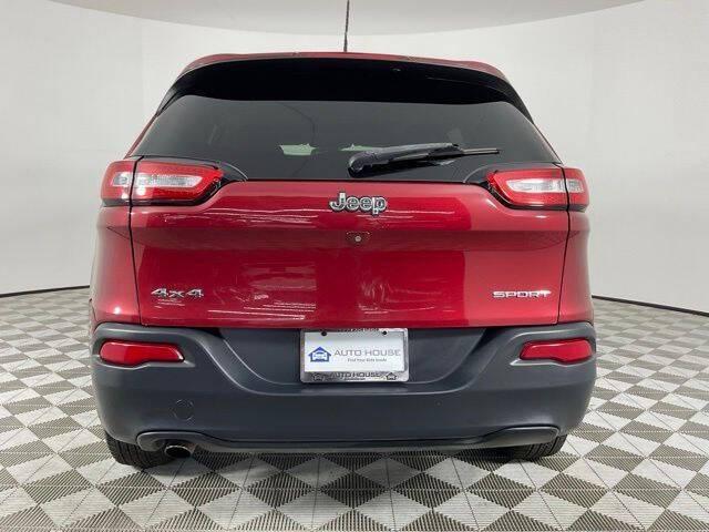 2016 Jeep Cherokee Sport