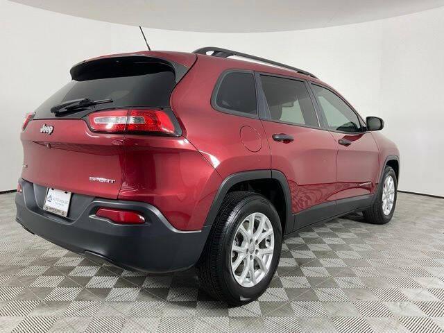 2016 Jeep Cherokee Sport
