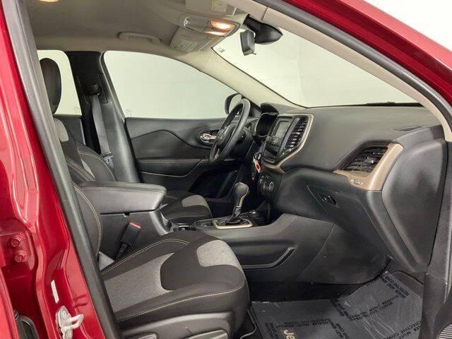 2016 Jeep Cherokee Sport