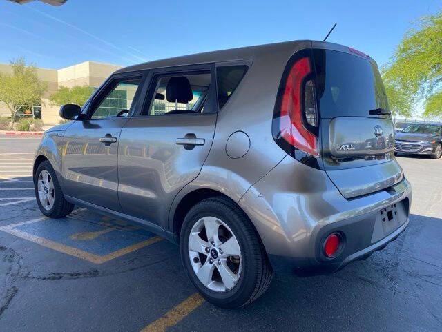 2018 Kia Soul Base 4dr Crossover 6A