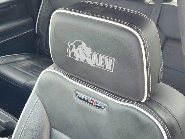 2024 GMC Sierra 2500HD 4WD Crew Cab Standard Bed AT4X