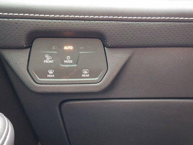 2024 Volkswagen Atlas Cross Sport 2.0T SEL R-Line