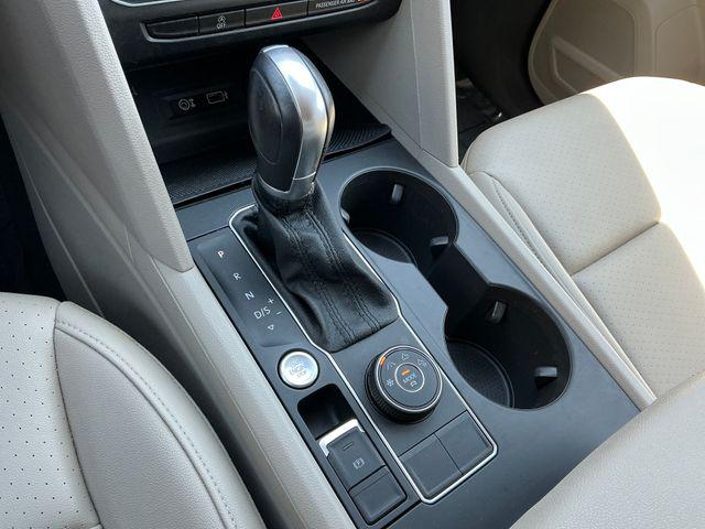 2019 Volkswagen Atlas 3.6L V6 SE w/Technology R-Line