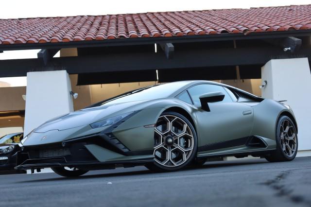 2023 Lamborghini Huracan Coupe