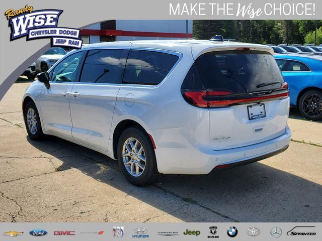 2027 Chrysler Pacifica PACIFICA SELECT