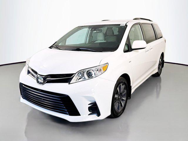 2020 Toyota Sienna LE