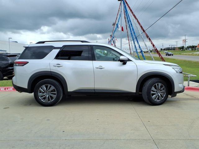 2025 Nissan Pathfinder SV FWD