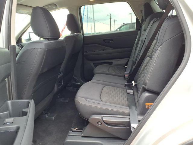 2025 Nissan Pathfinder SV FWD
