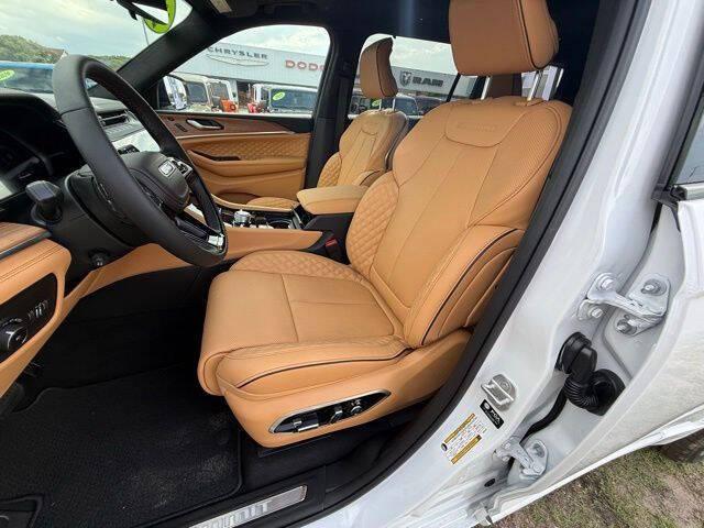 2026 Jeep Grand Cherokee L Summit 4x4
