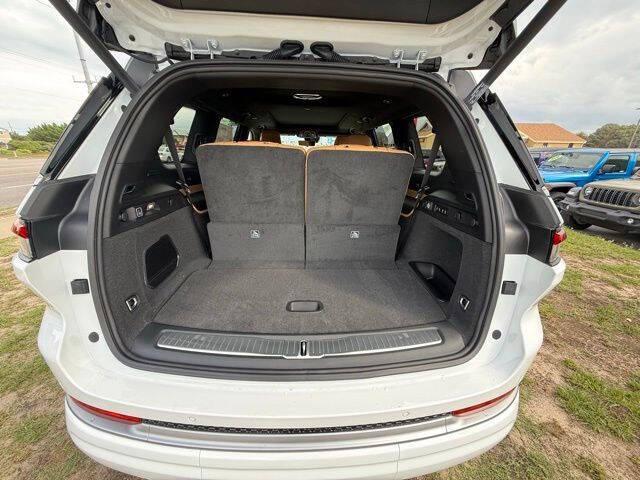 2026 Jeep Grand Cherokee L Summit 4x4