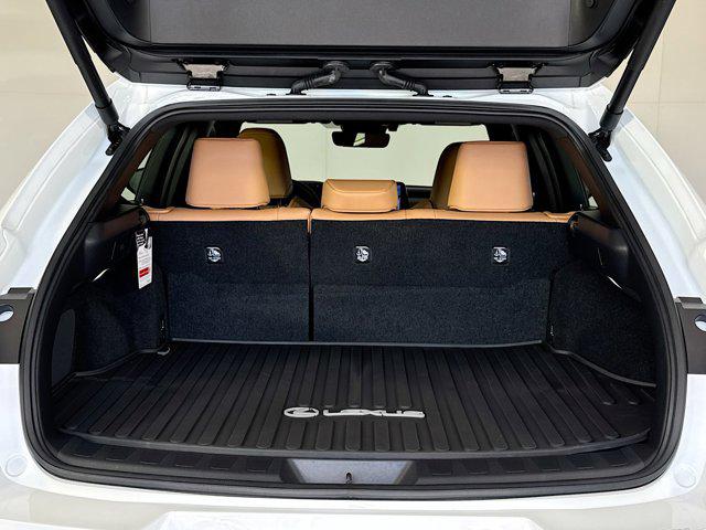 2026 Lexus 300 Premium AWD