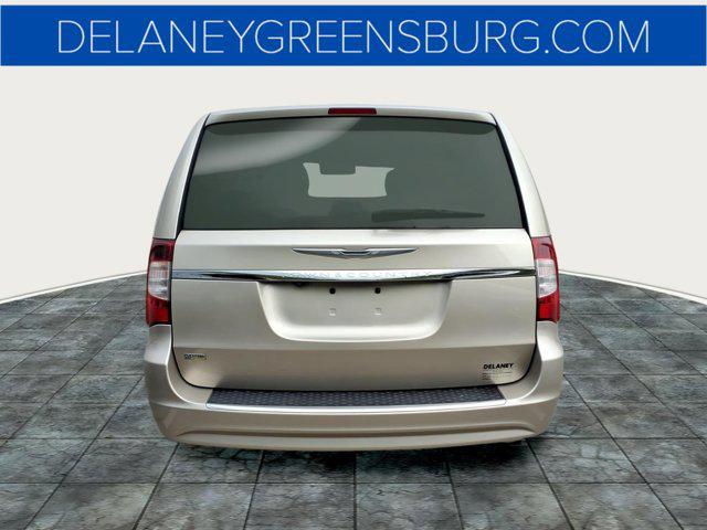 2015 Chrysler Town & Country Touring