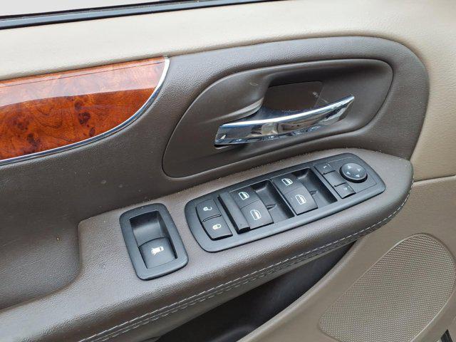 2015 Chrysler Town & Country Touring