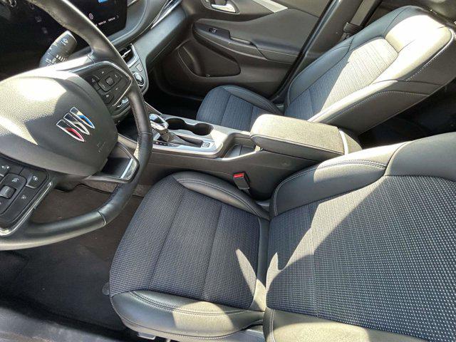 2025 Buick NV Preferred FWD