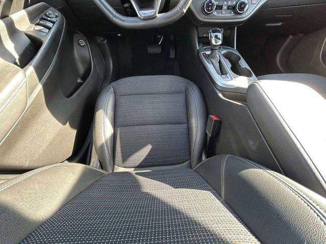 2025 Buick NV Preferred FWD
