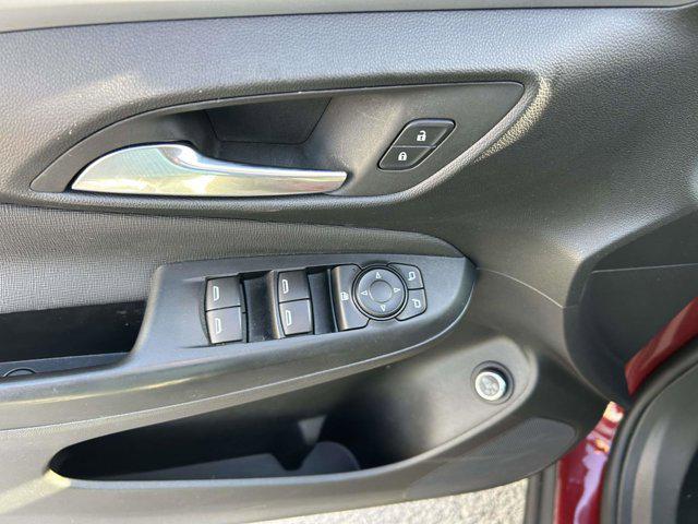 2025 Buick NV Preferred FWD