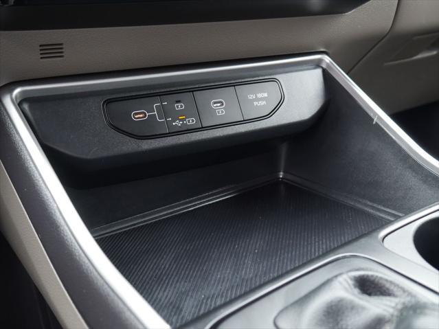 2025 Kia Carnival MPV LXS
