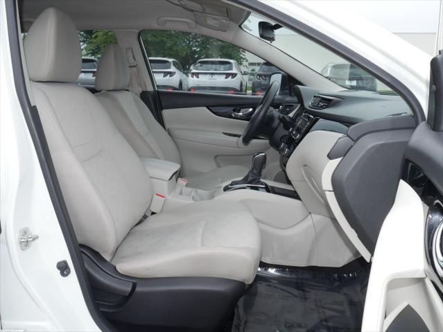 2020 Nissan Rogue Sport SV FWD Xtronic CVT