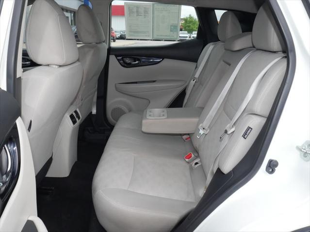 2020 Nissan Rogue Sport SV FWD Xtronic CVT