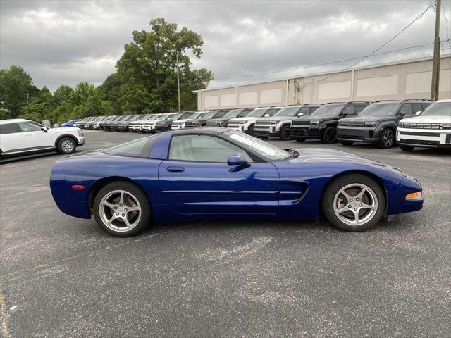 2004 Chevrolet Corvette 2dr Cpe