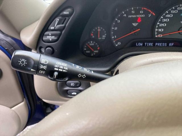 2004 Chevrolet Corvette 2dr Cpe