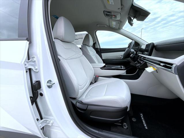 2026 Hyundai Tucson Hybrid Blue SE
