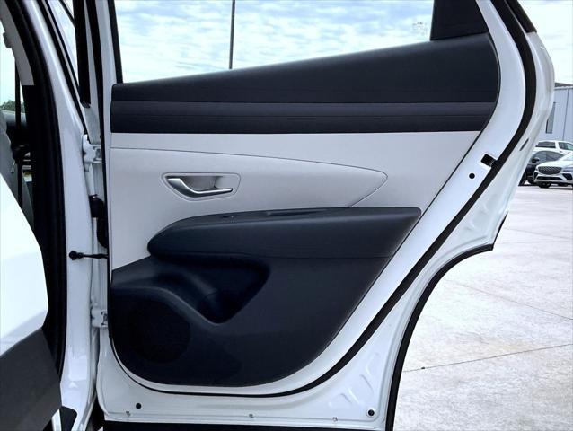 2026 Hyundai Tucson Hybrid Blue SE