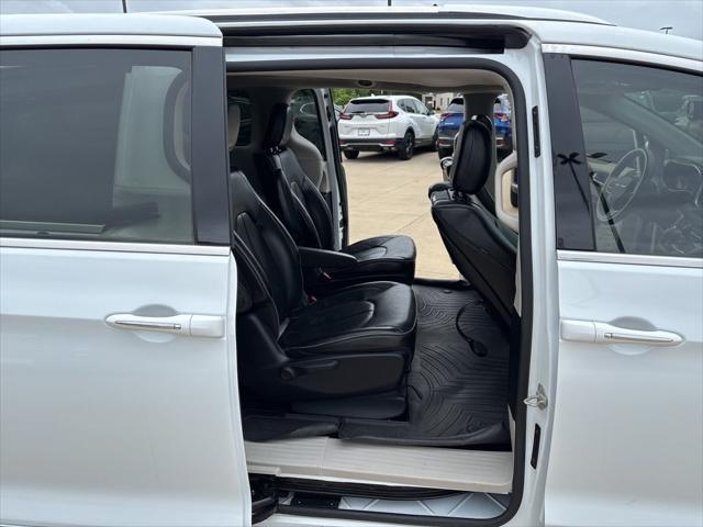 2020 Chrysler Pacifica Hybrid Limited