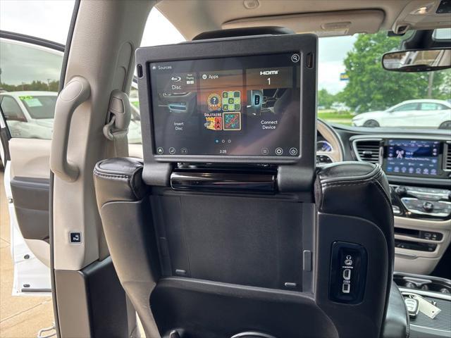 2020 Chrysler Pacifica Hybrid Limited