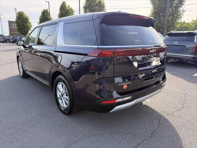2023 Kia Carnival MPV LX