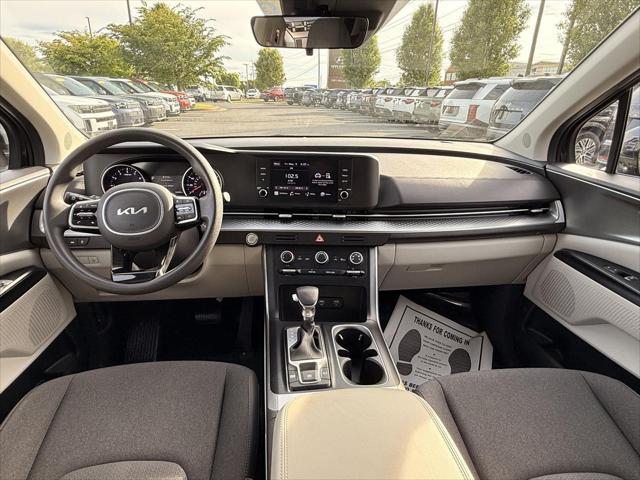 2023 Kia Carnival MPV LX